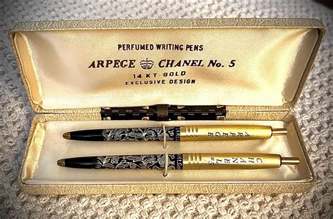 chanel no 5 gold pen